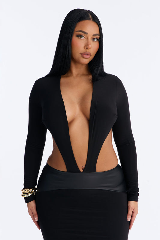 Eyes On Me Cut Out Maxi Dress - Black